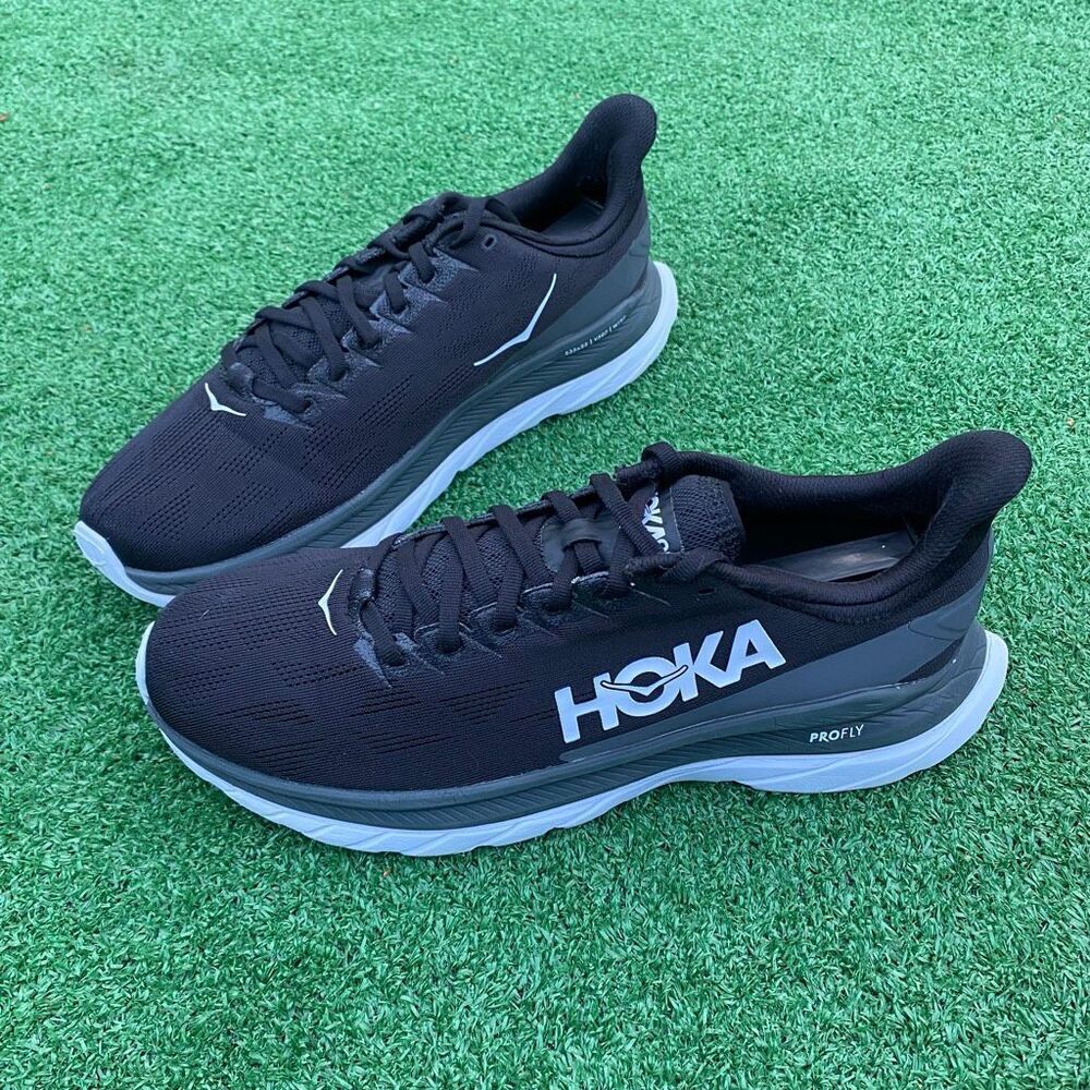 HOKA ONE ONE MACH 4 - Women’s Running Shoes - SIZE 10.5B